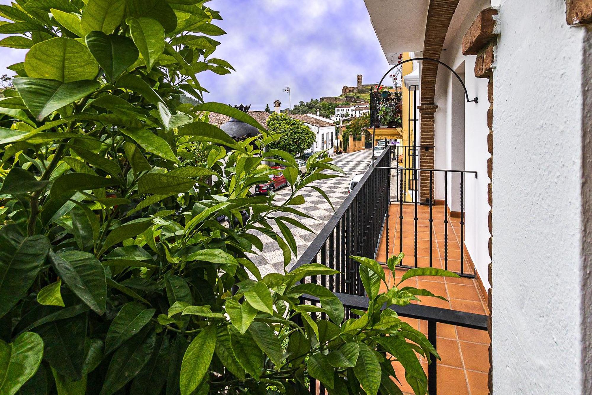 Hotel-Restaurante Casa Garcia Almonaster La Real Exterior foto
